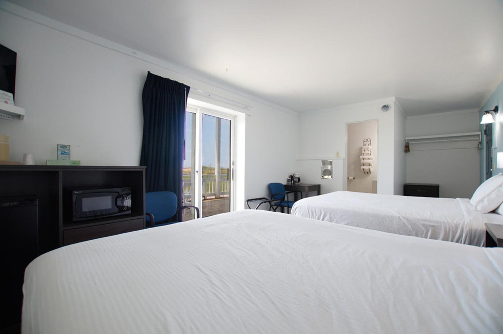 Snyders Shoreline Inn Ludington Dış mekan fotoğraf