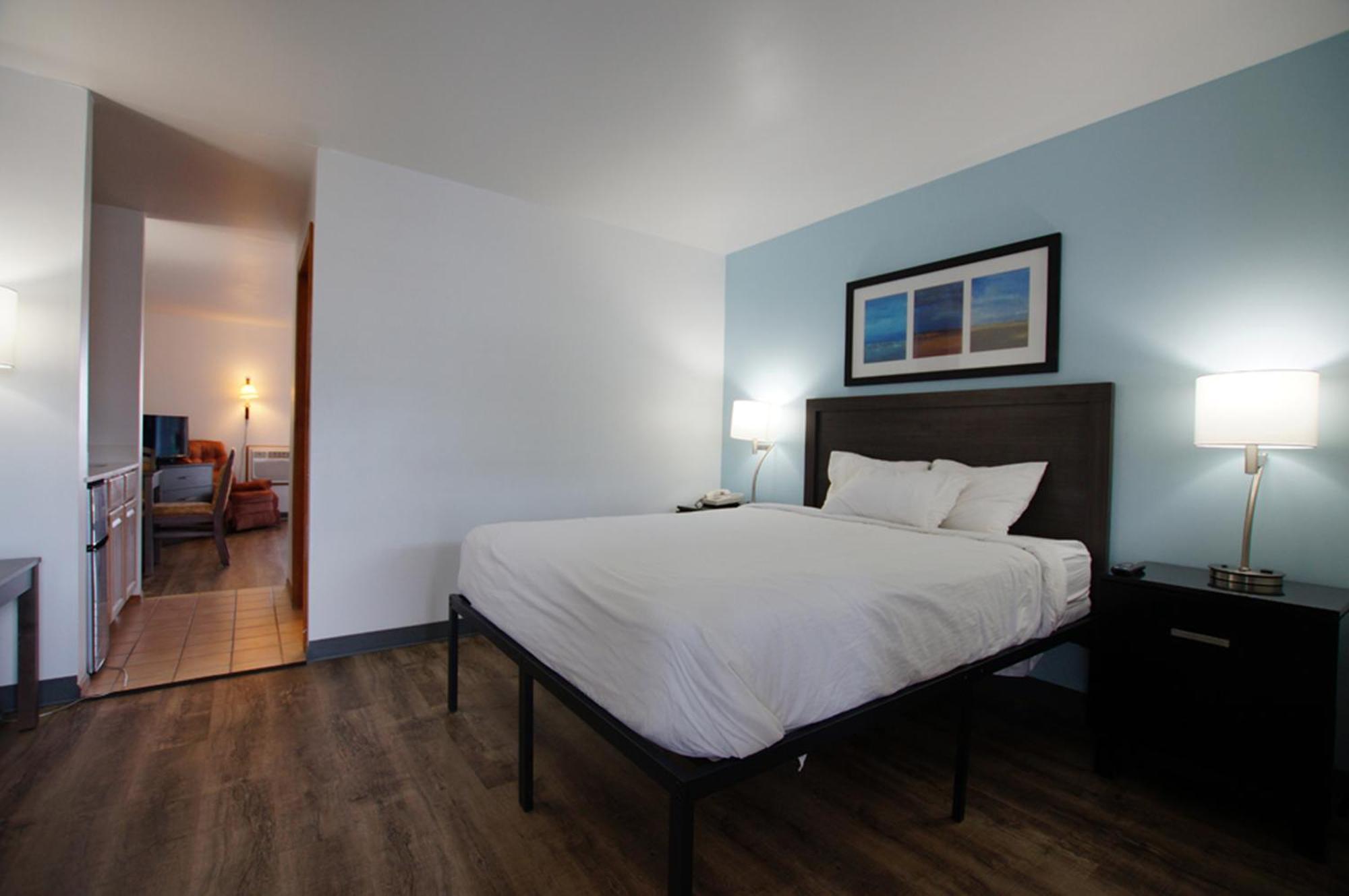 Snyders Shoreline Inn Ludington Dış mekan fotoğraf